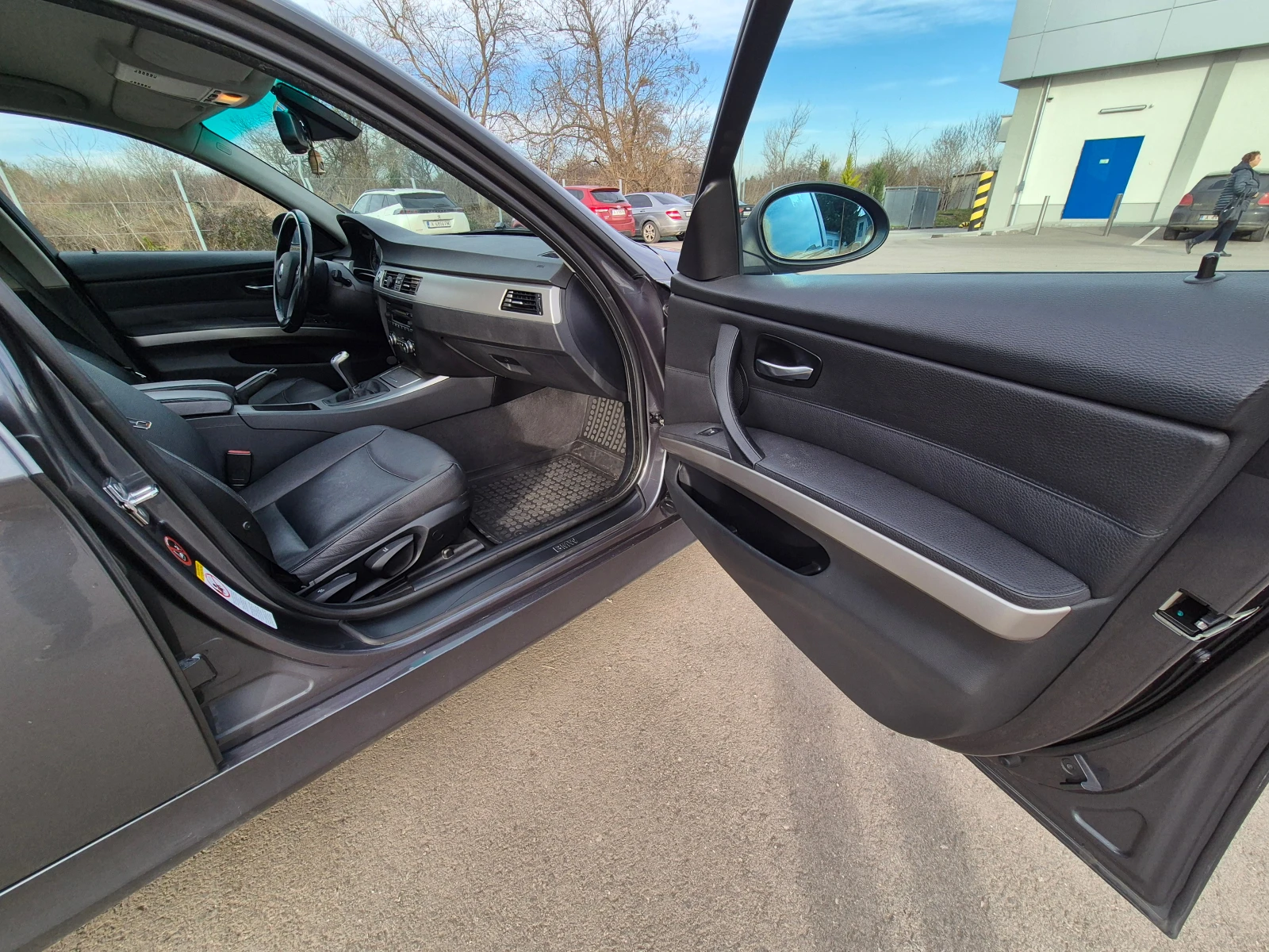 BMW 320 163КС+ КОЖА ЕКО 3 НОВИ ГУМИ, снимка 12 - Автомобили и джипове - 53479306