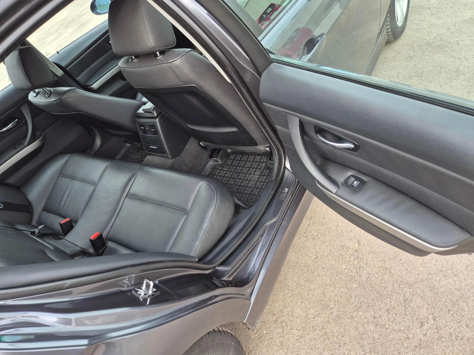 BMW 320 163КС+ КОЖА ЕКО 3 НОВИ ГУМИ, снимка 14 - Автомобили и джипове - 53479306