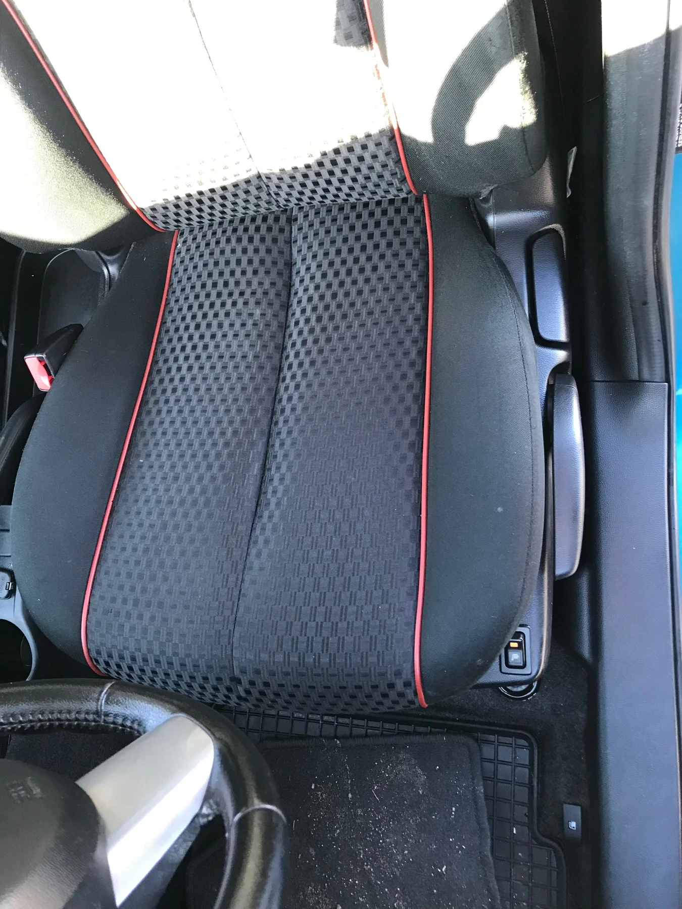 Mazda 2 1.3I NAVIGATION , снимка 3 - Автомобили и джипове - 53575447