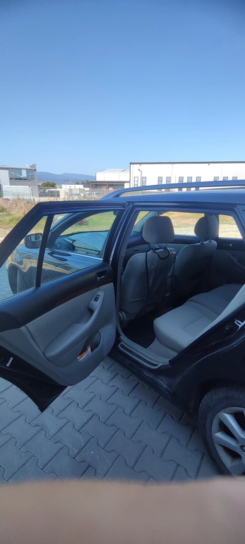 Toyota Avensis, снимка 7 - Автомобили и джипове - 53710487