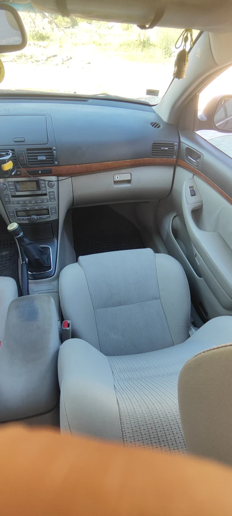 Toyota Avensis, снимка 11 - Автомобили и джипове - 53710487