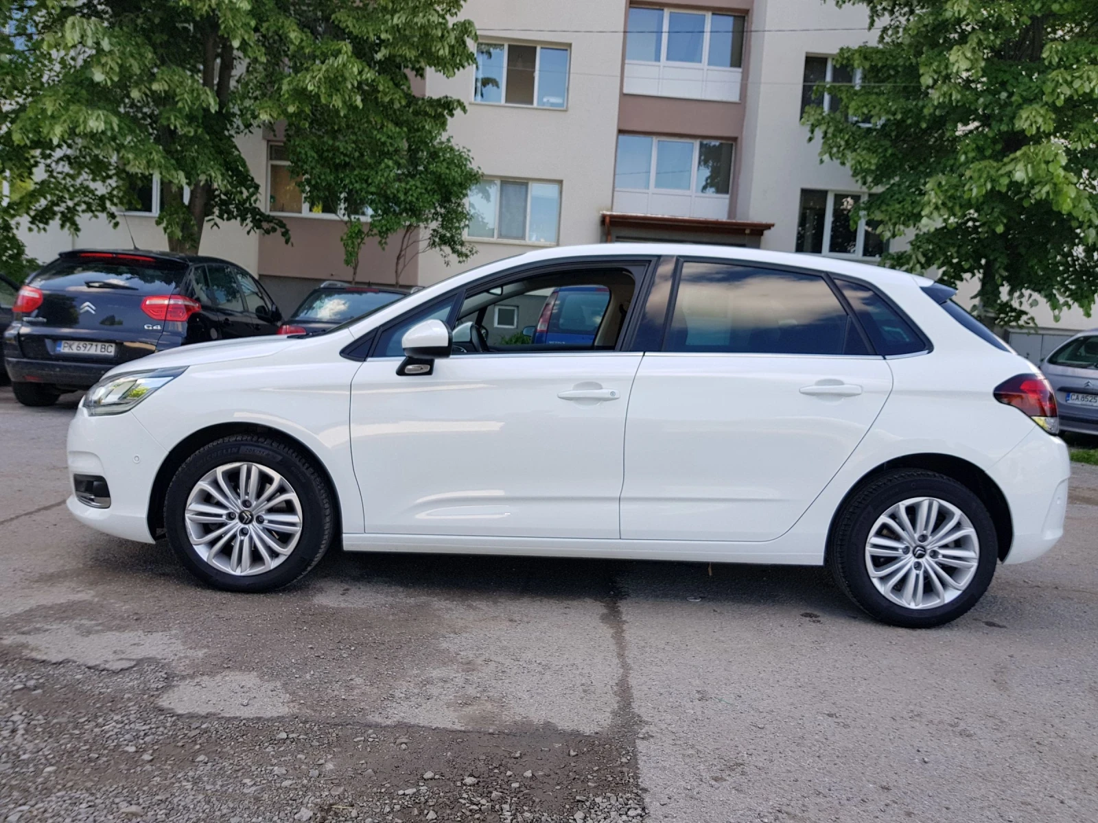 Citroen C4 1.6Hdi - Автоматик, снимка 8 - Автомобили и джипове - 53721336