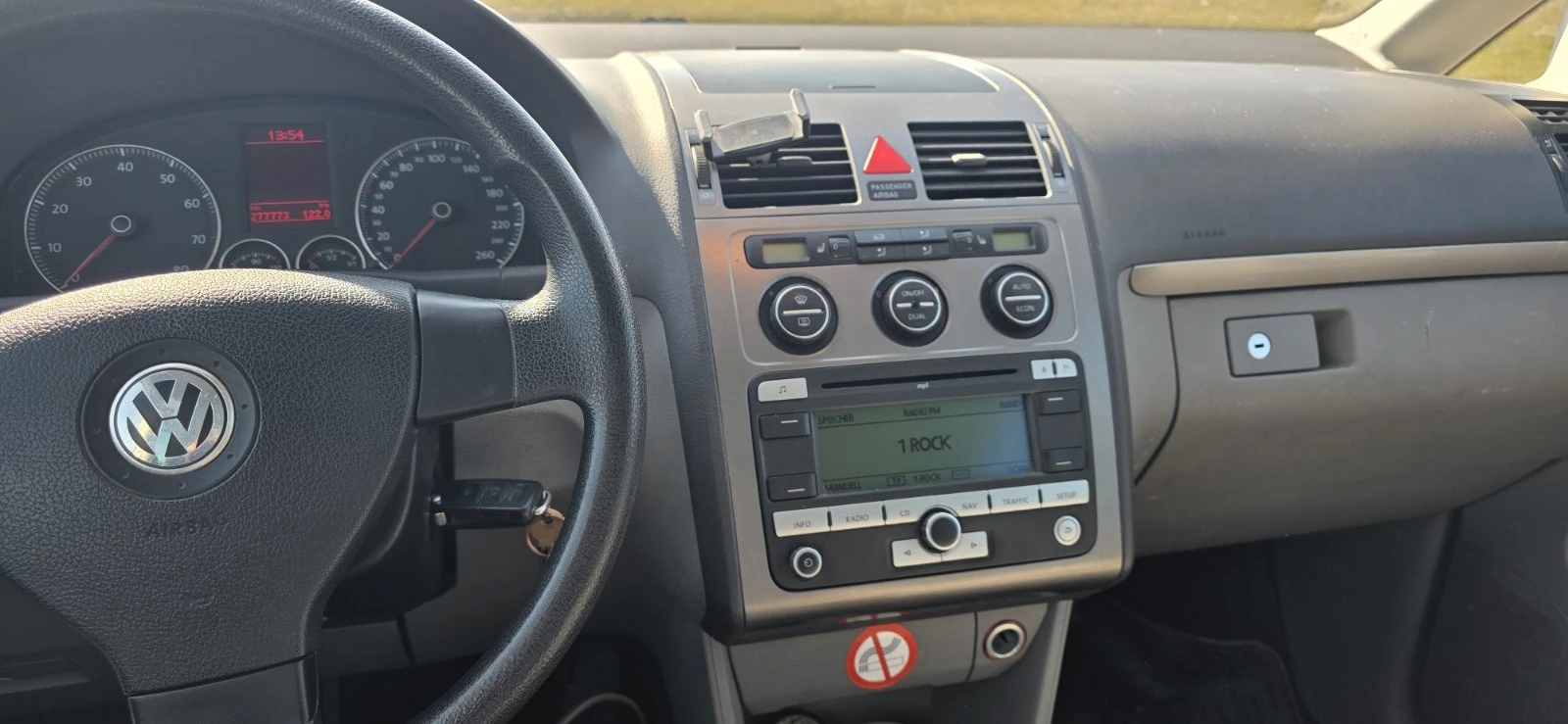 VW Touran ГАЗ, снимка 7 - Автомобили и джипове - 53746171