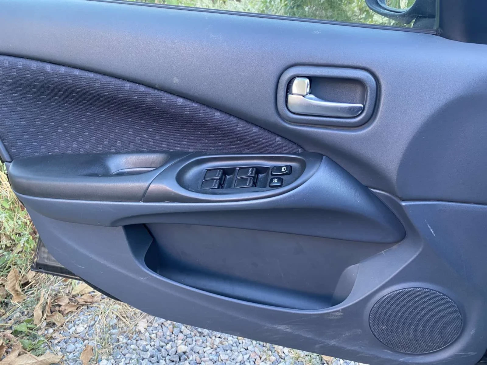 Nissan Almera N16, снимка 4 - Автомобили и джипове - 53777302