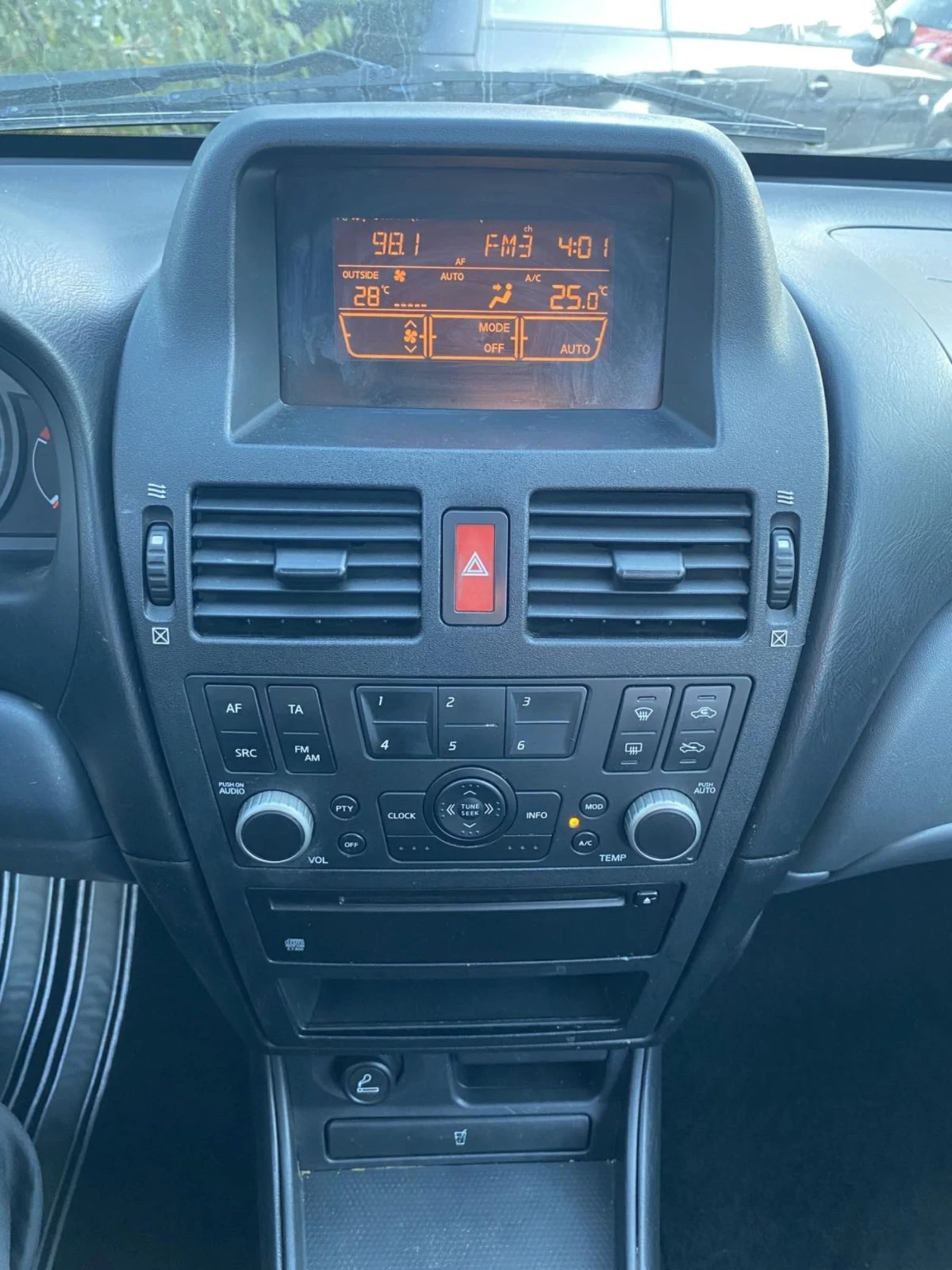 Nissan Almera N16, снимка 2 - Автомобили и джипове - 53777302