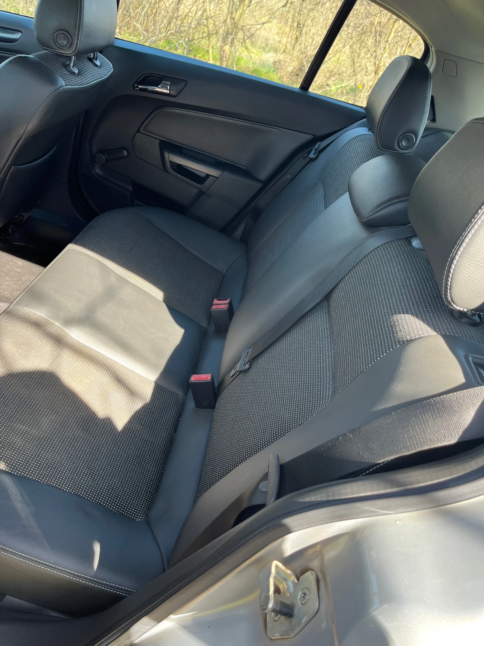 Opel Astra 1.7 CDTi, снимка 4 - Автомобили и джипове - 53813990