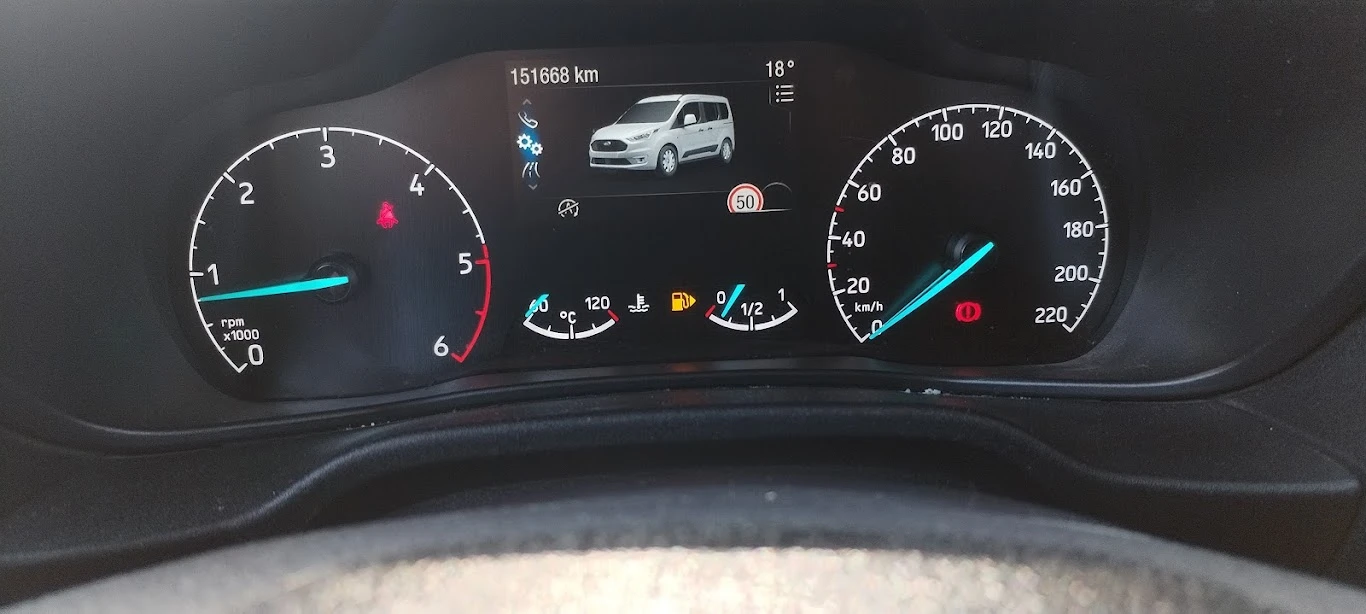 Ford Tourneo Connect 1.5 TDCI Euro 6B, снимка 13 - Автомобили и джипове - 53836883