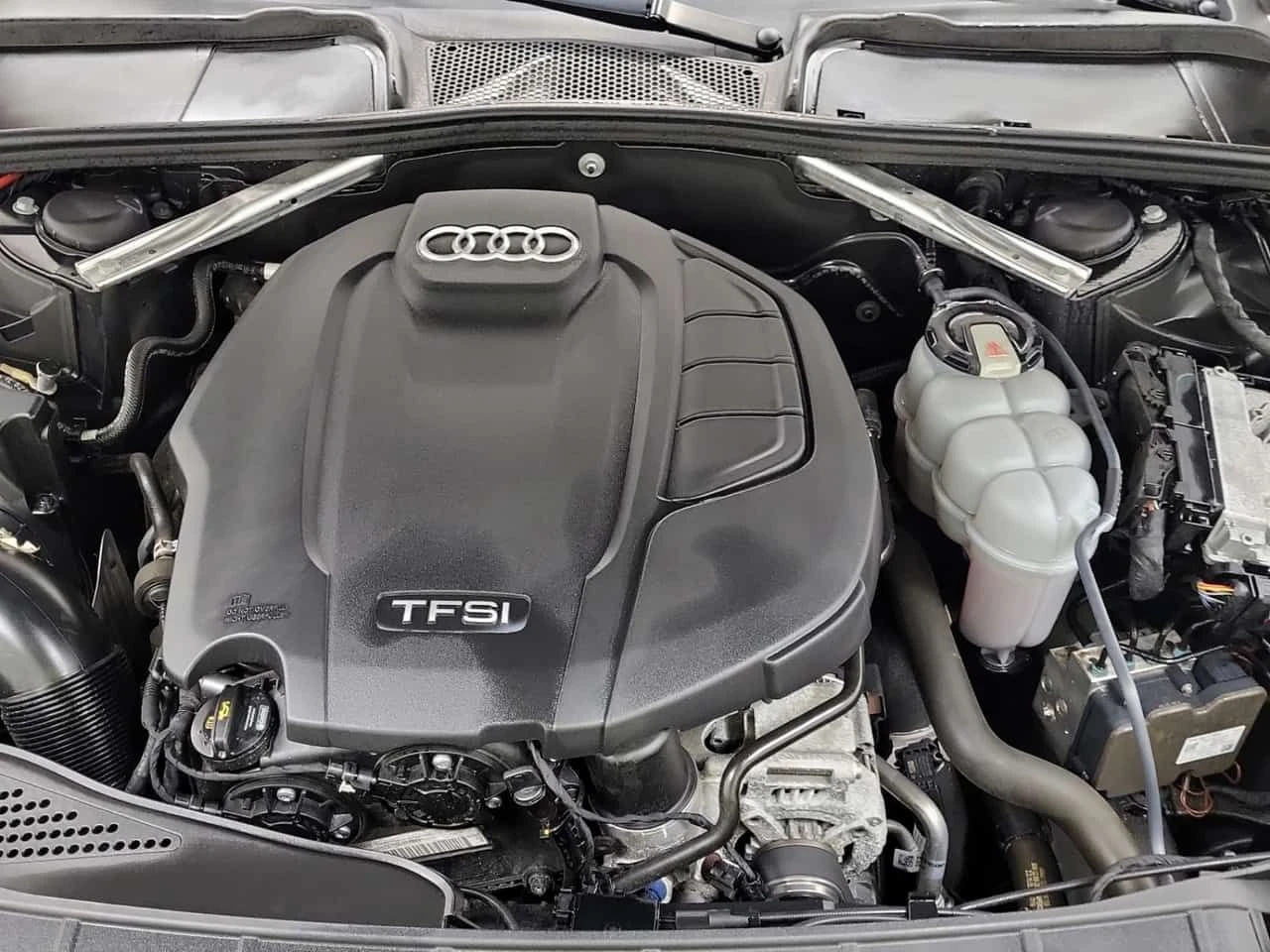 Audi A4 * TECHNIK * CARFAX * 2 КЛЮЧА * ПАНОРАМА * , снимка 17 - Автомобили и джипове - 53910033