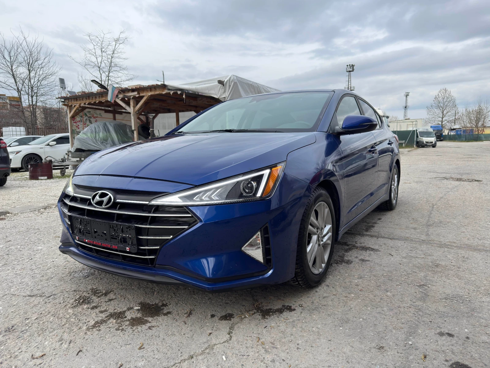 Hyundai Elantra, снимка 3 - Автомобили и джипове - 53918769