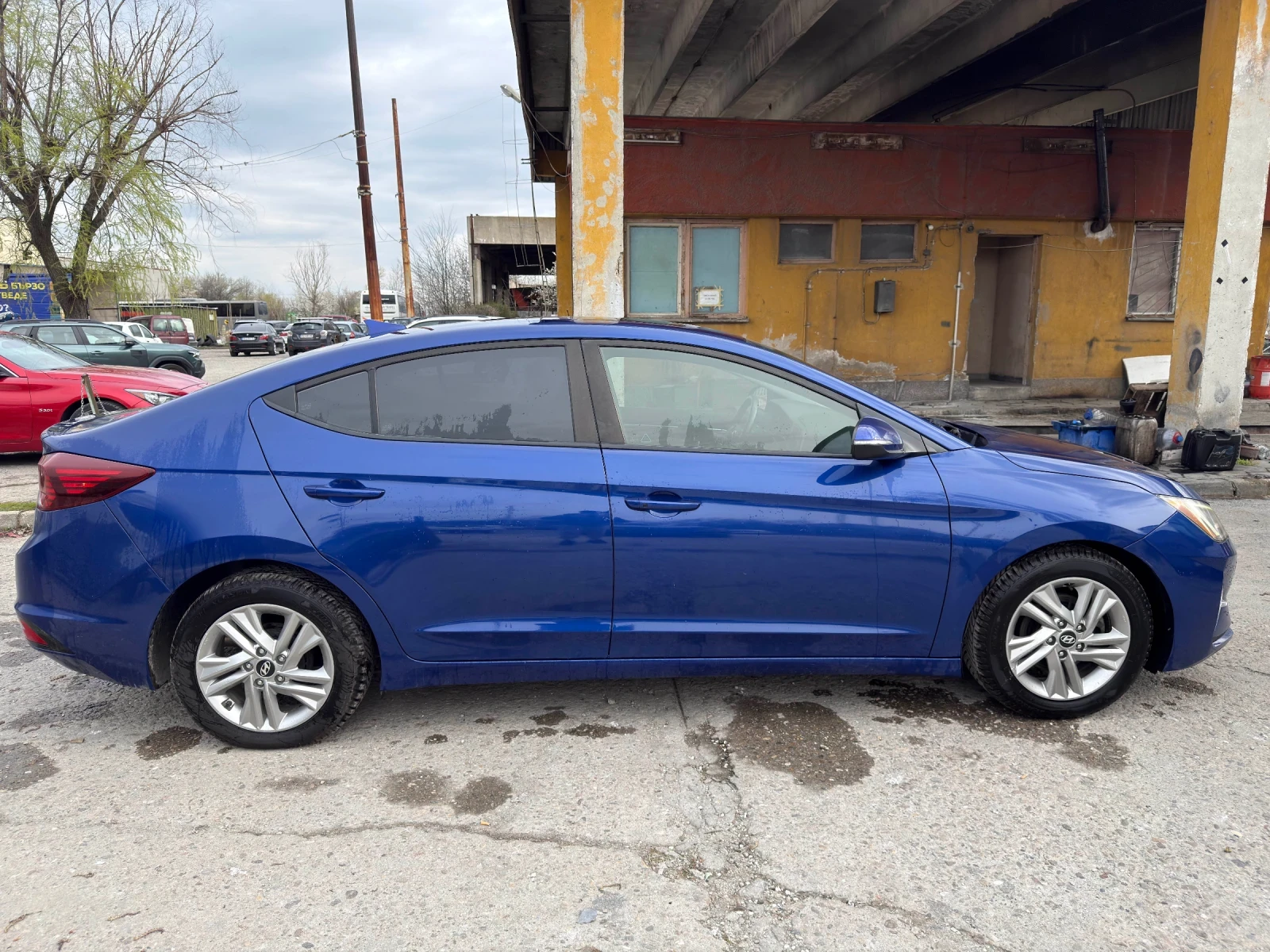 Hyundai Elantra, снимка 8 - Автомобили и джипове - 53918769