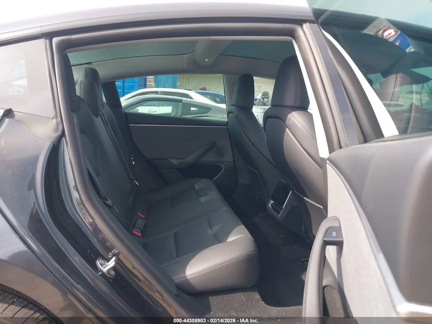 Tesla Model 3 Long Range RWD, снимка 8 - Автомобили и джипове - 54172505