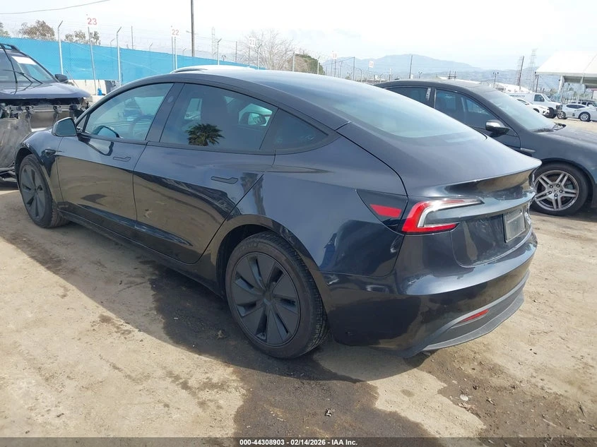 Tesla Model 3 Long Range RWD, снимка 3 - Автомобили и джипове - 54172505