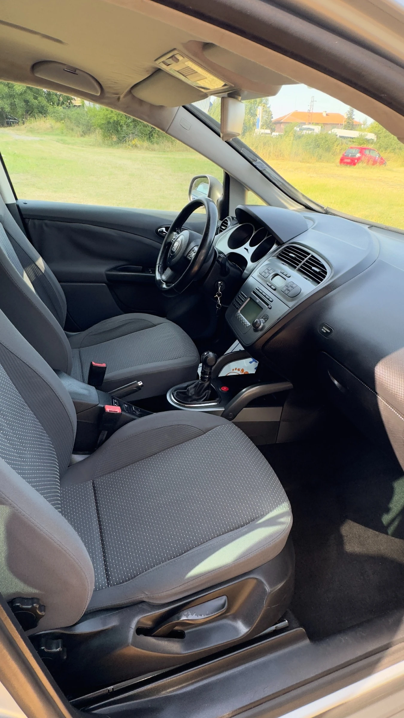 Seat Altea XL, снимка 11 - Автомобили и джипове - 54335452