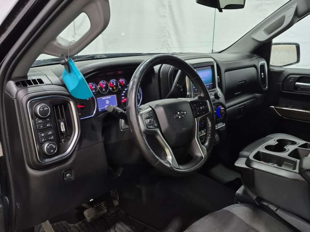 Chevrolet Silverado RST CREW CAB SHORT BED * CARFAX * Eдин собственик , снимка 7 - Автомобили и джипове - 54426634