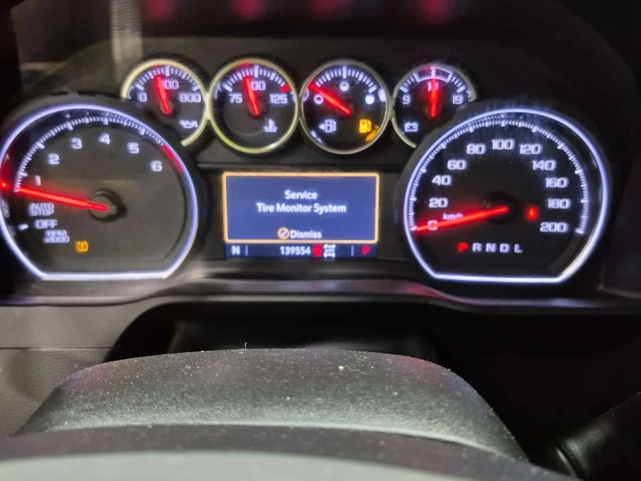 Chevrolet Silverado RST CREW CAB SHORT BED * CARFAX * Eдин собственик , снимка 8 - Автомобили и джипове - 54426634