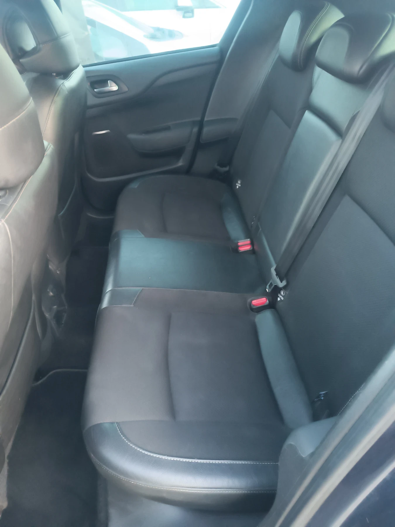 Citroen DS4 1, 6 HDi, 112 к.с., ПЕРФЕКТЕН, ЛИЗИНГ , снимка 13 - Автомобили и джипове - 54568584