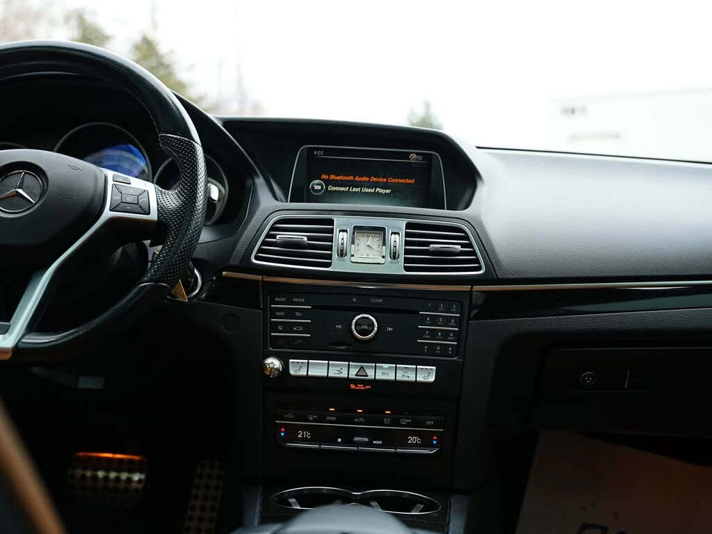 Mercedes-Benz E 400 4MATIC, снимка 15 - Автомобили и джипове - 54911697