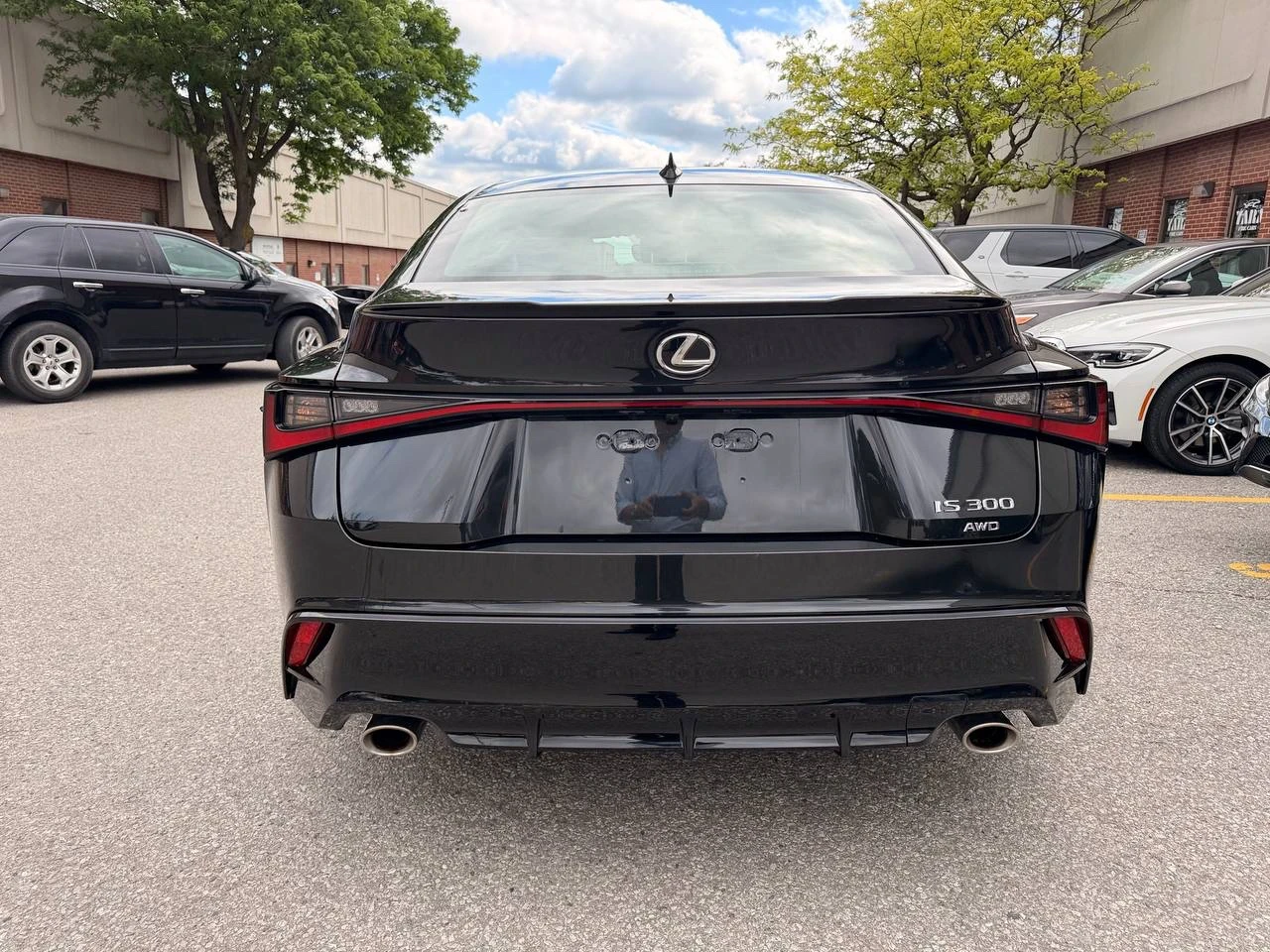 Lexus IS 300 CARFAX, снимка 4 - Автомобили и джипове - 54935183