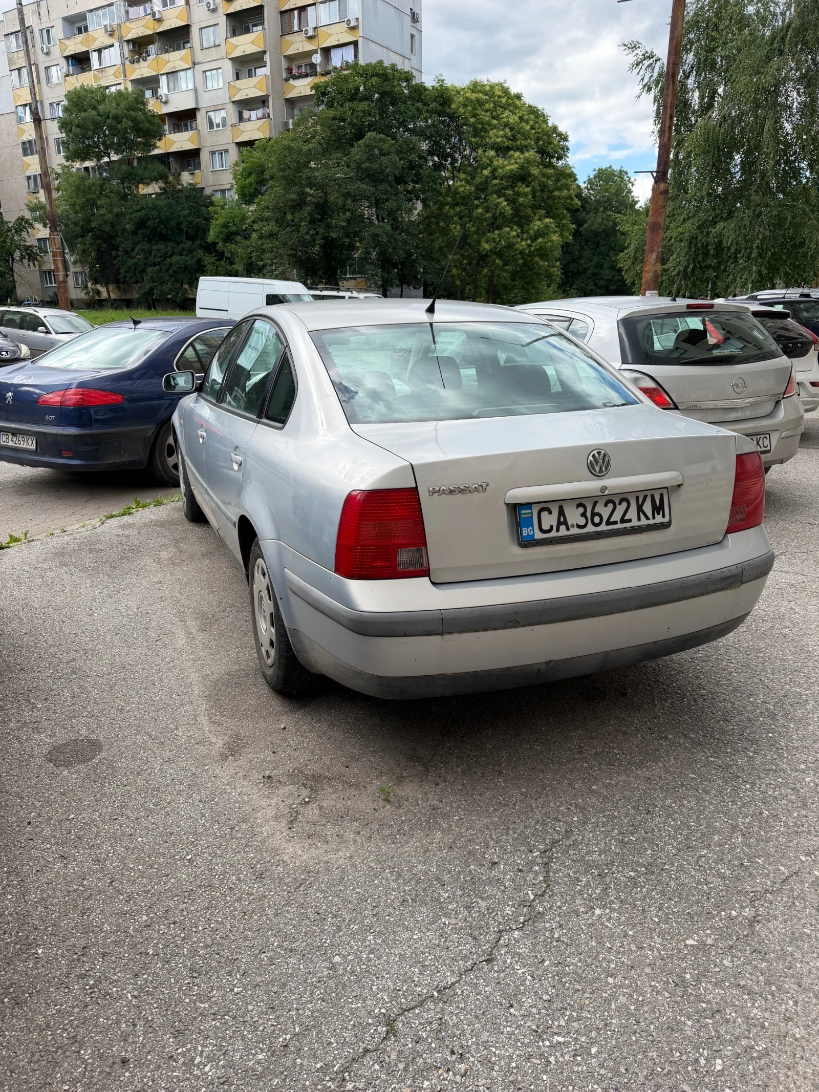 VW Passat, снимка 5 - Автомобили и джипове - 54989355