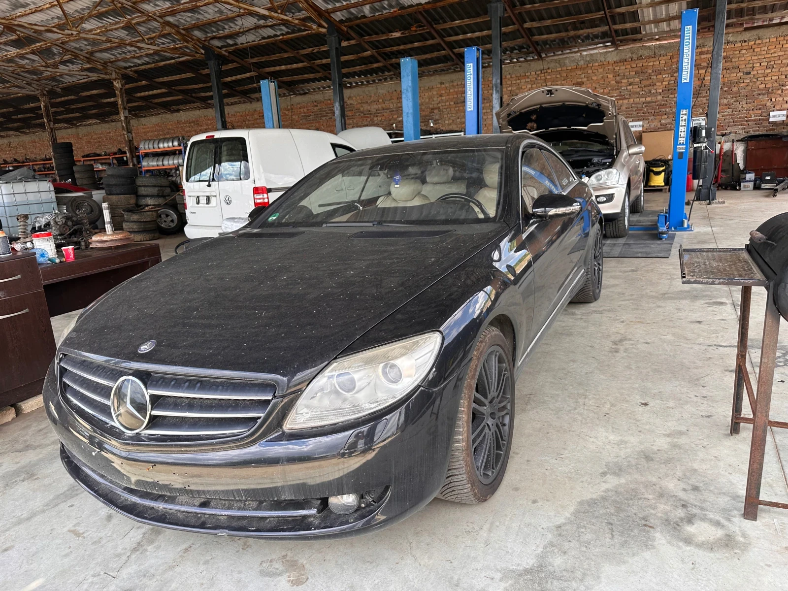 Mercedes-Benz CL 500 Designo бял салон