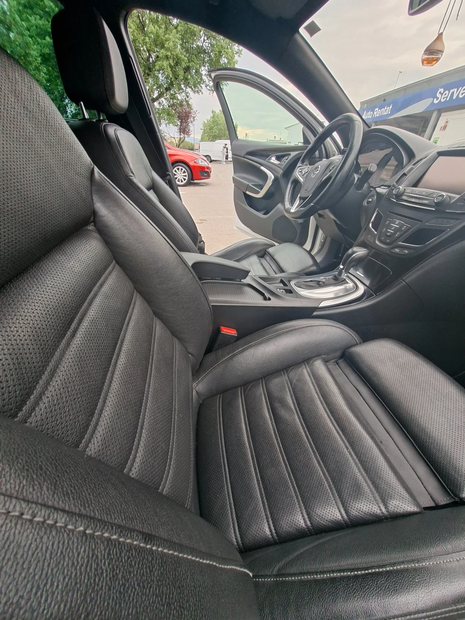 Opel Insignia, снимка 12 - Автомобили и джипове - 55319543