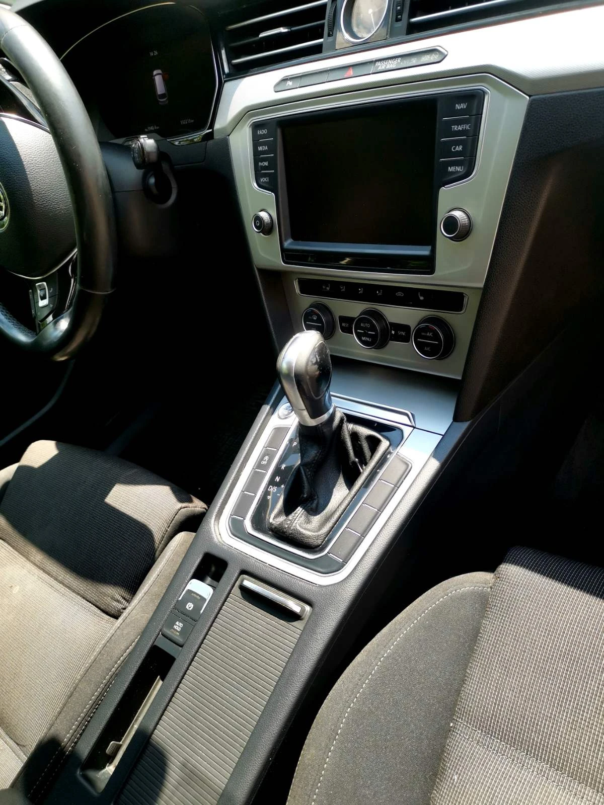 VW Passat, снимка 16 - Автомобили и джипове - 55604578
