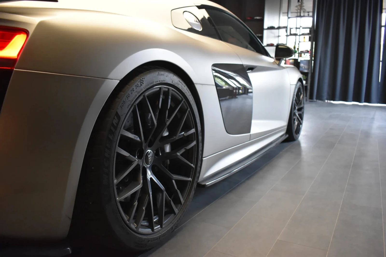 Audi R8 5.2FSI V10 Quattro, снимка 5 - Автомобили и джипове - 55649917