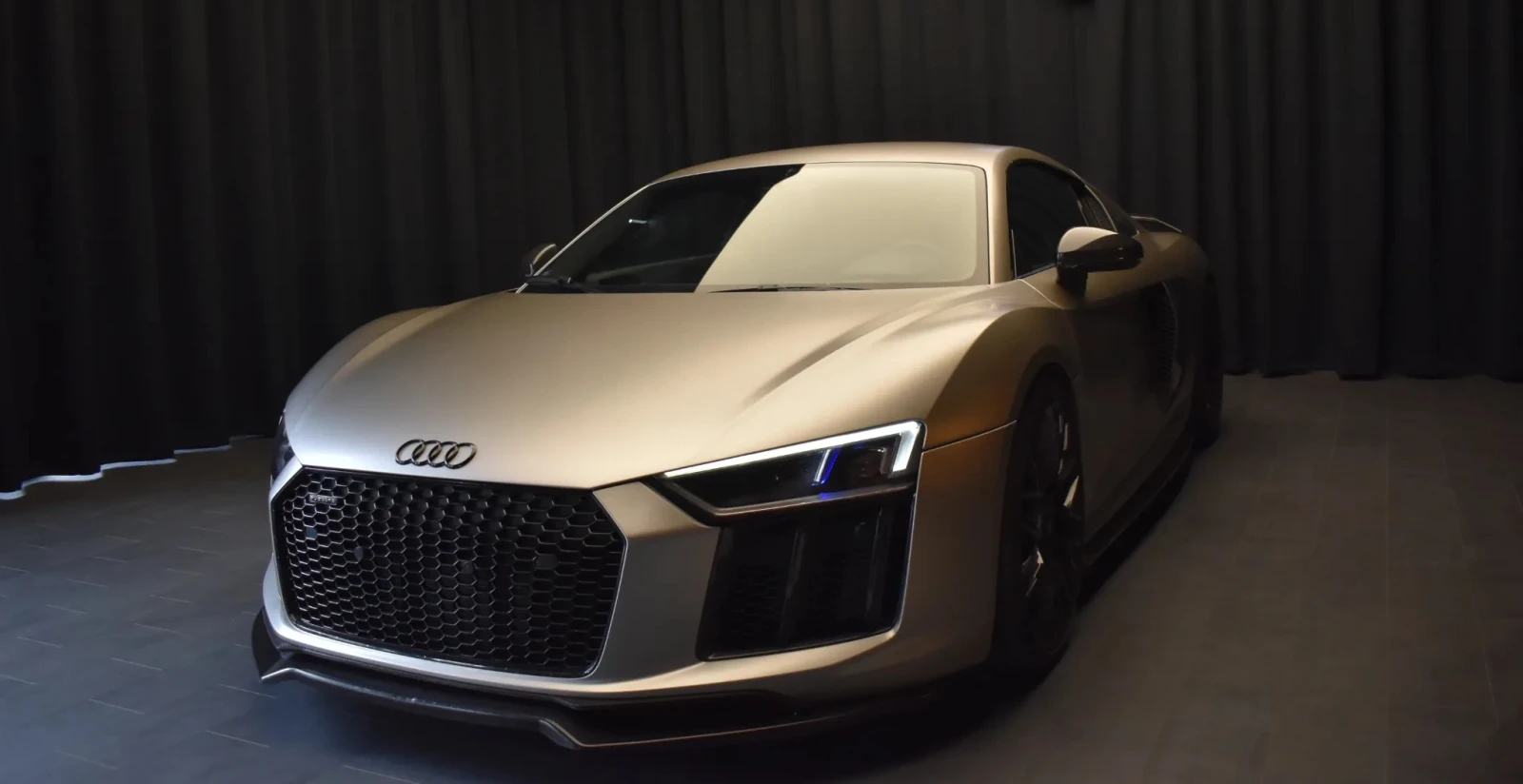 Audi R8 5.2FSI V10 Quattro, снимка 3 - Автомобили и джипове - 55649917