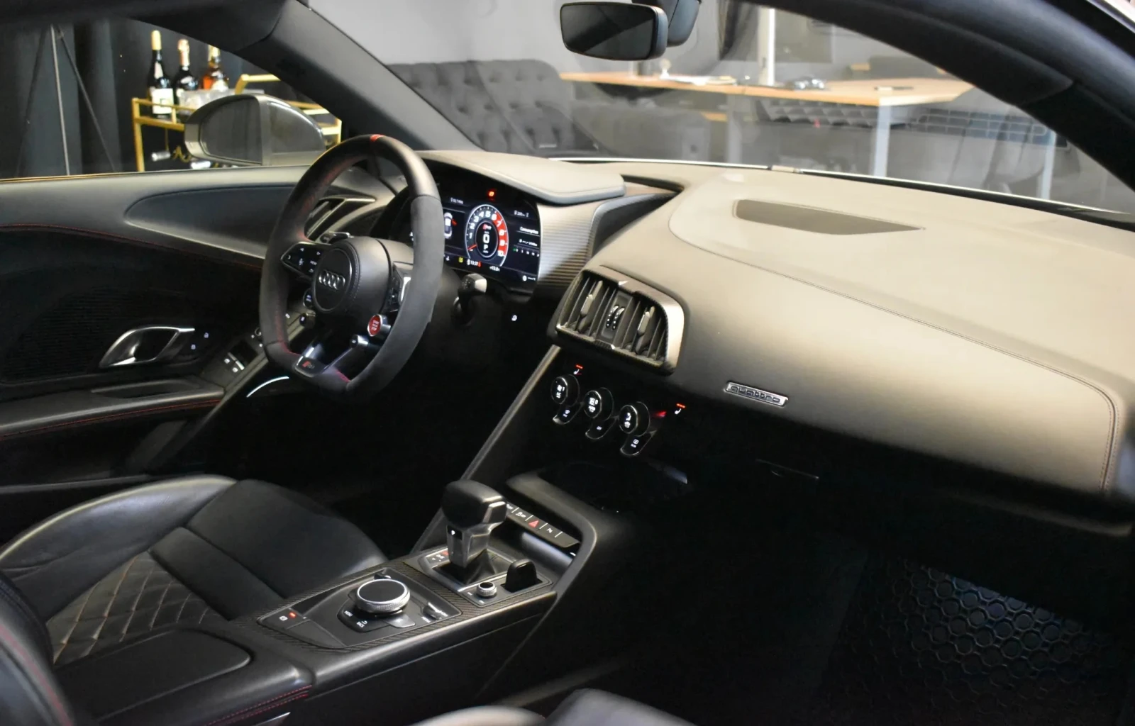 Audi R8 5.2FSI V10 Quattro, снимка 7 - Автомобили и джипове - 55649917