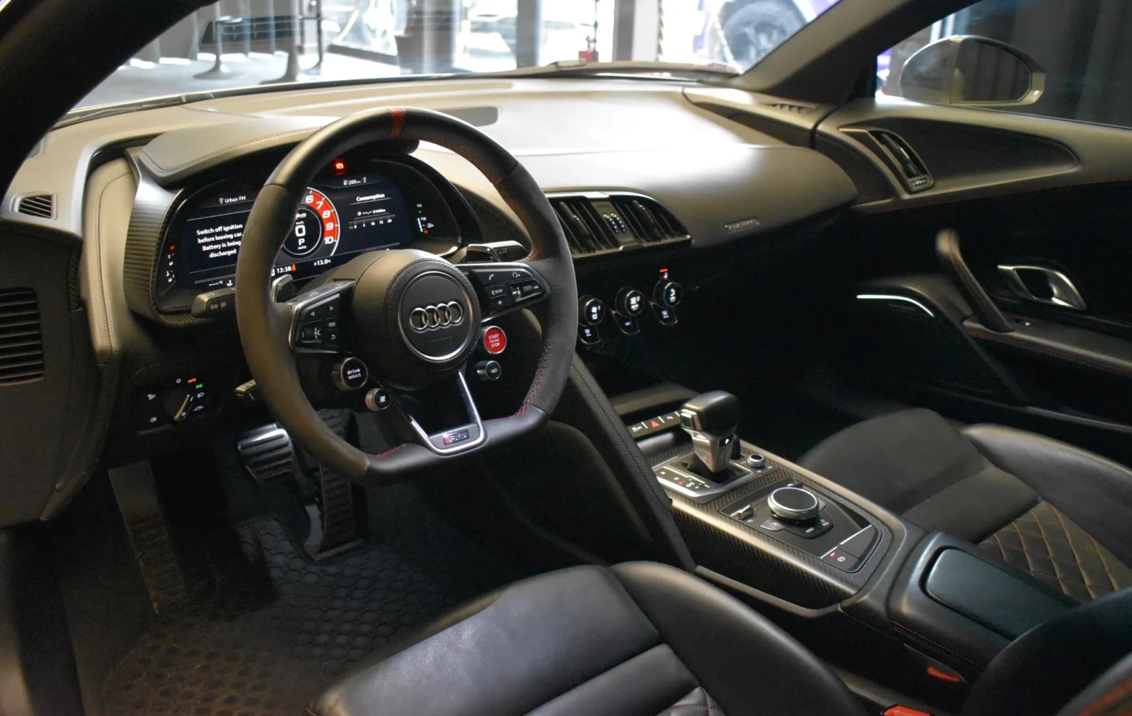 Audi R8 5.2FSI V10 Quattro, снимка 6 - Автомобили и джипове - 55649917