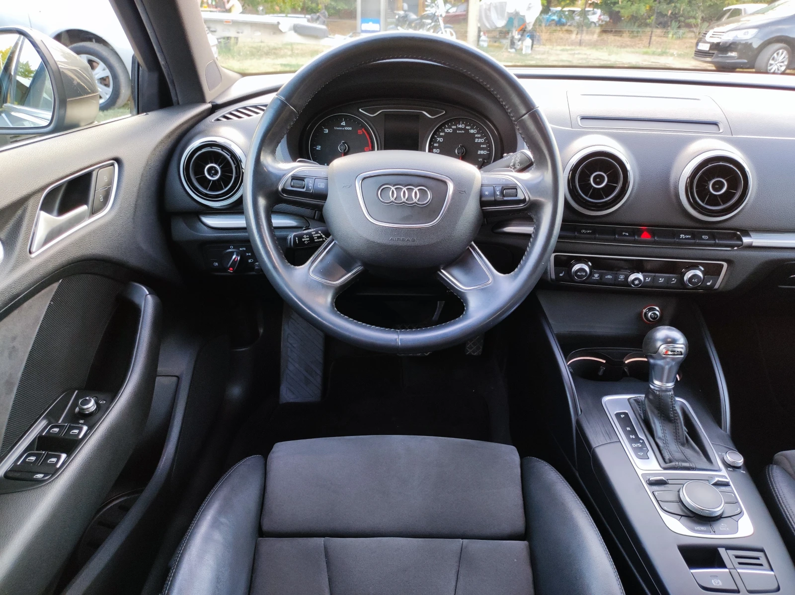 Audi A3 Sportback 2.0TDi 150к.с. automat DSG6, снимка 11 - Автомобили и джипове - 55953850