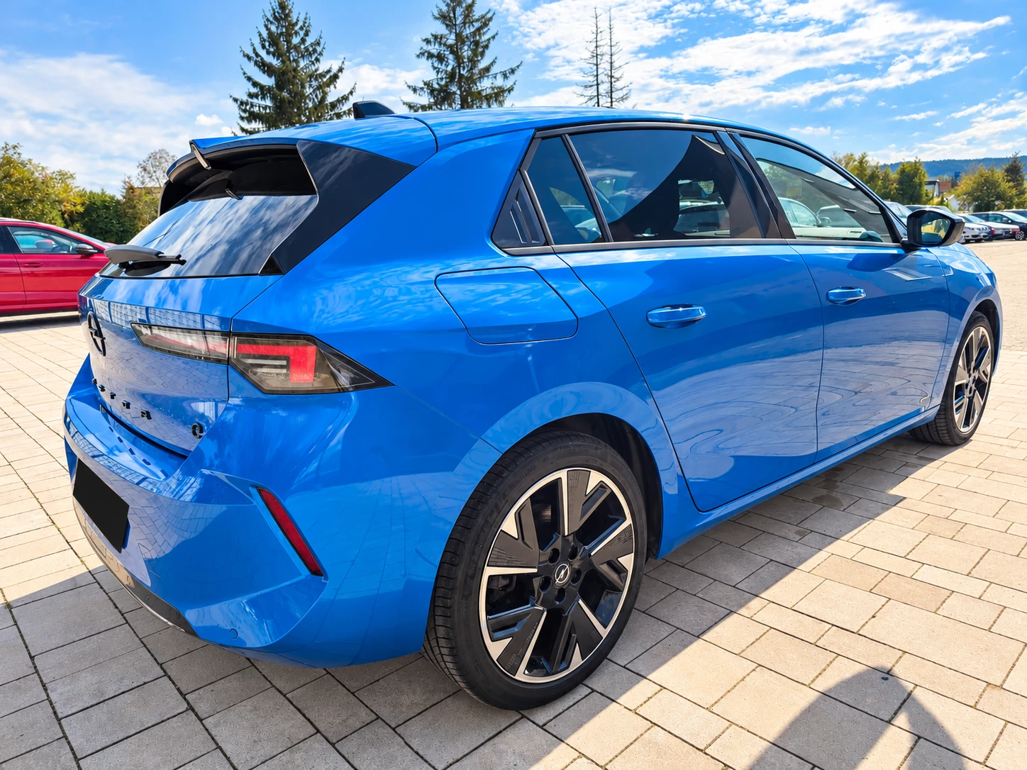 Opel Astra Electric GS, снимка 6 - Автомобили и джипове - 56344945
