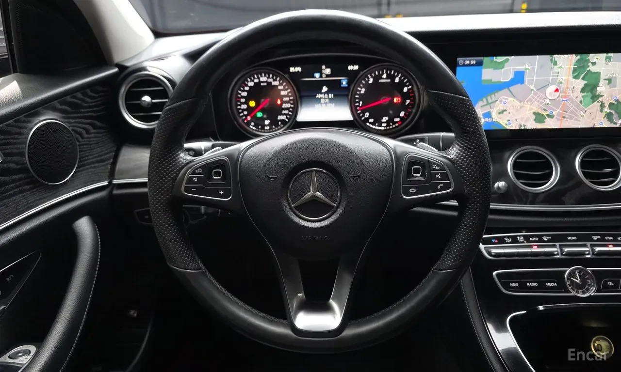 Mercedes-Benz E 200 ПОДГРЕВ* ШИБИДАХ* КАМЕРА* , снимка 7 - Автомобили и джипове - 56677197