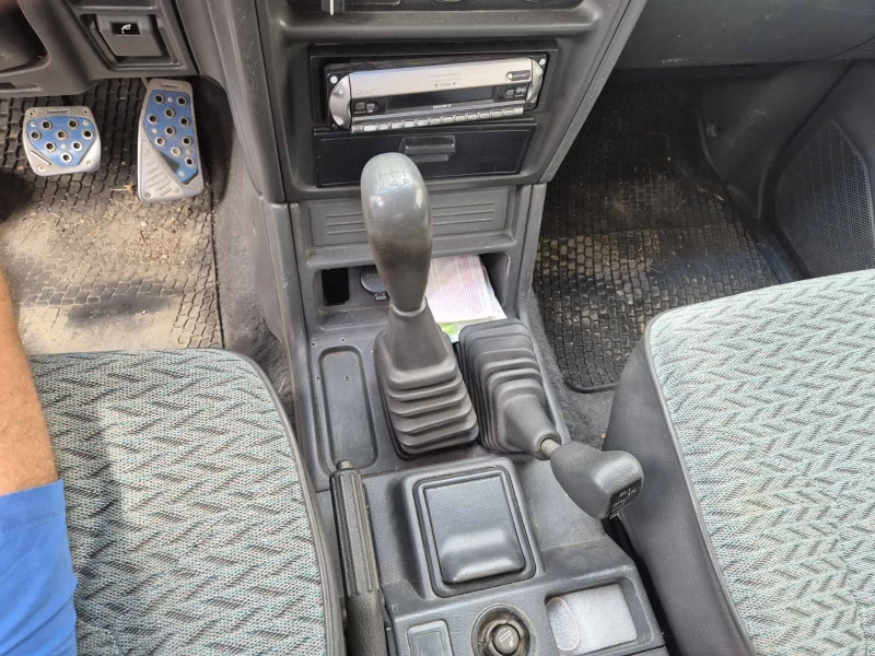 Mitsubishi Pajero 2.5 Къса База, снимка 8 - Автомобили и джипове - 52068481