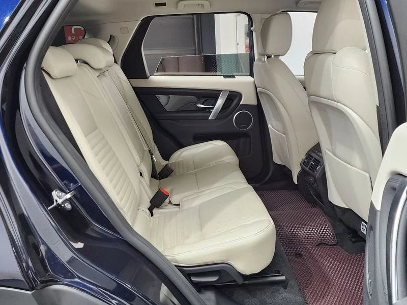 Land Rover Discovery Sport 2.0 Automatic, снимка 11 - Автомобили и джипове - 55841325