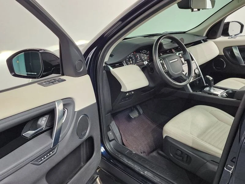 Land Rover Discovery Sport 2.0 Automatic, снимка 10 - Автомобили и джипове - 55841325