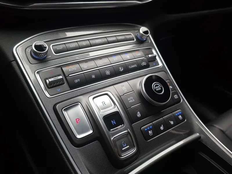 Hyundai Santa fe Diesel 2.2 2Wd Premium Choice, снимка 9 - Автомобили и джипове - 56130395