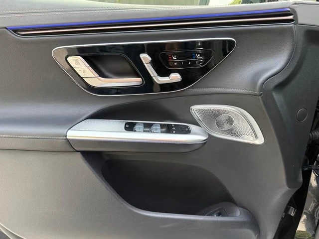 Mercedes-Benz EQE 500 SUV 4-MATIC AMG HYPERSCREEN BURMESTER PANO, снимка 9 - Автомобили и джипове - 56184033