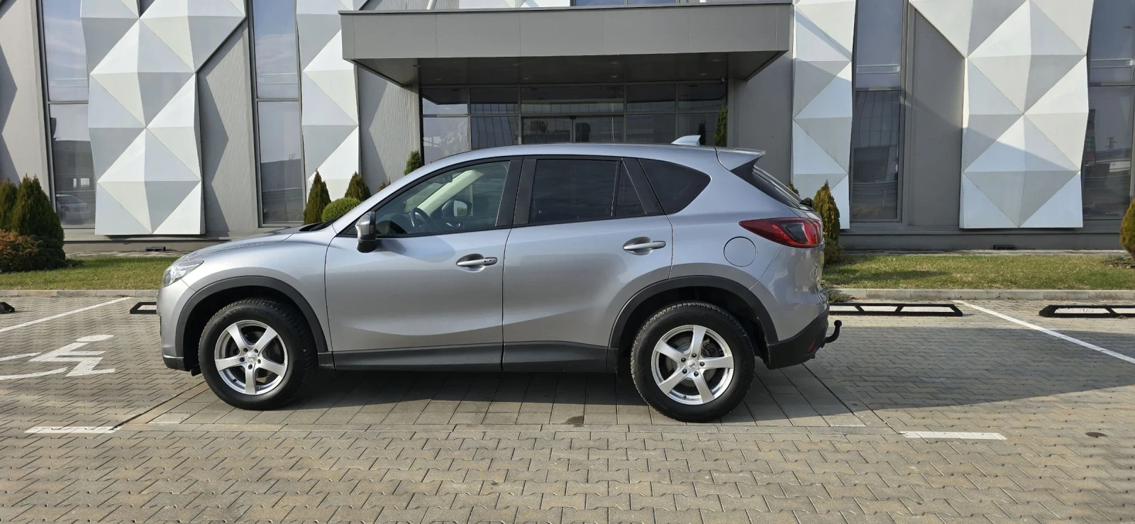 Mazda CX-5 2.2 4х4 SKYACTIV-D КСЕНОН KEYLESS GO FULL - изображение 5