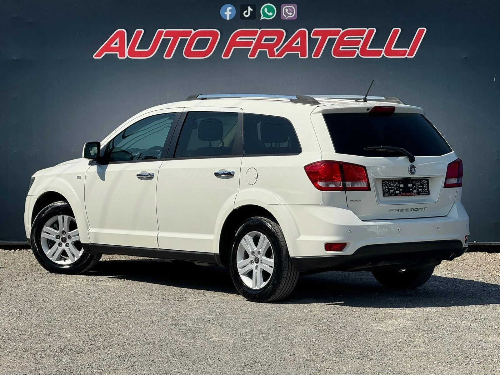 Fiat Freemont 2.0MJet 4x4* 6+ 1* СОБСТВЕН ЛИЗИНГ* БАРТЕР - изображение 4