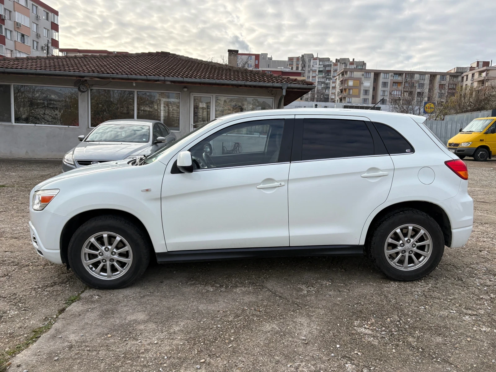 Mitsubishi ASX 1.8d 150hp 4x4 - изображение 4