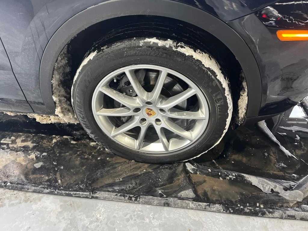 Porsche Cayenne AWD  CARFAX - изображение 7