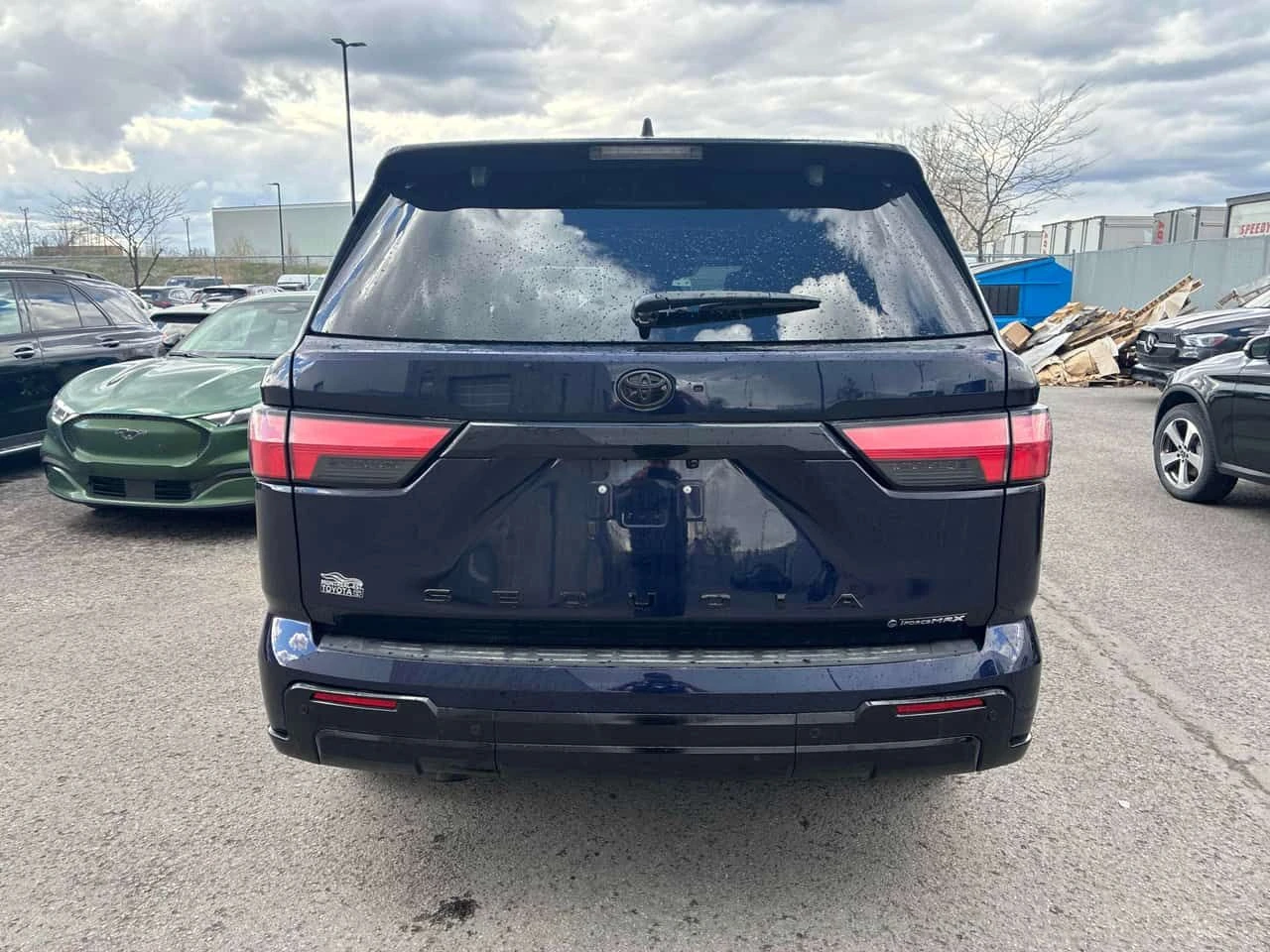 Toyota Sequoia | DISTRONIC | ОБДУХВАНЕ | 360 | ПАНОРАМА | , снимка 4 - Автомобили и джипове - 54413294