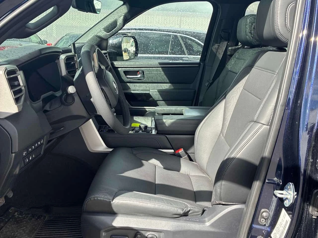 Toyota Sequoia | DISTRONIC | ОБДУХВАНЕ | 360 | ПАНОРАМА | , снимка 12 - Автомобили и джипове - 54413294