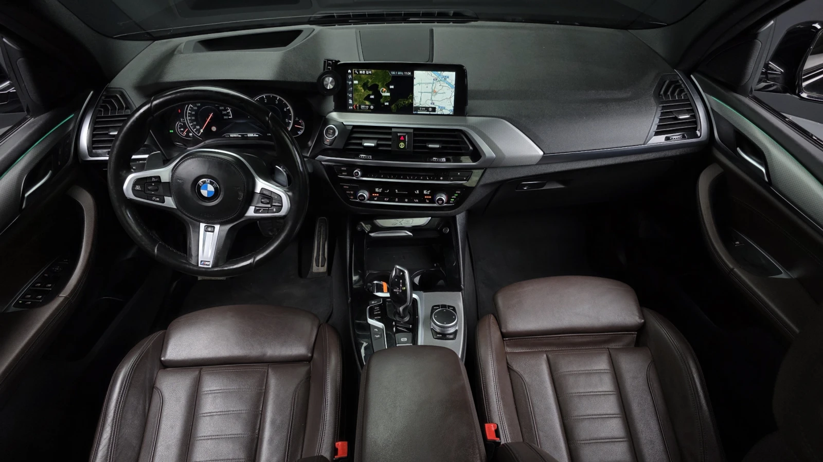 BMW X3 * M PACK* Head up* Premium interior* Авто финансир, снимка 5 - Автомобили и джипове - 54691823