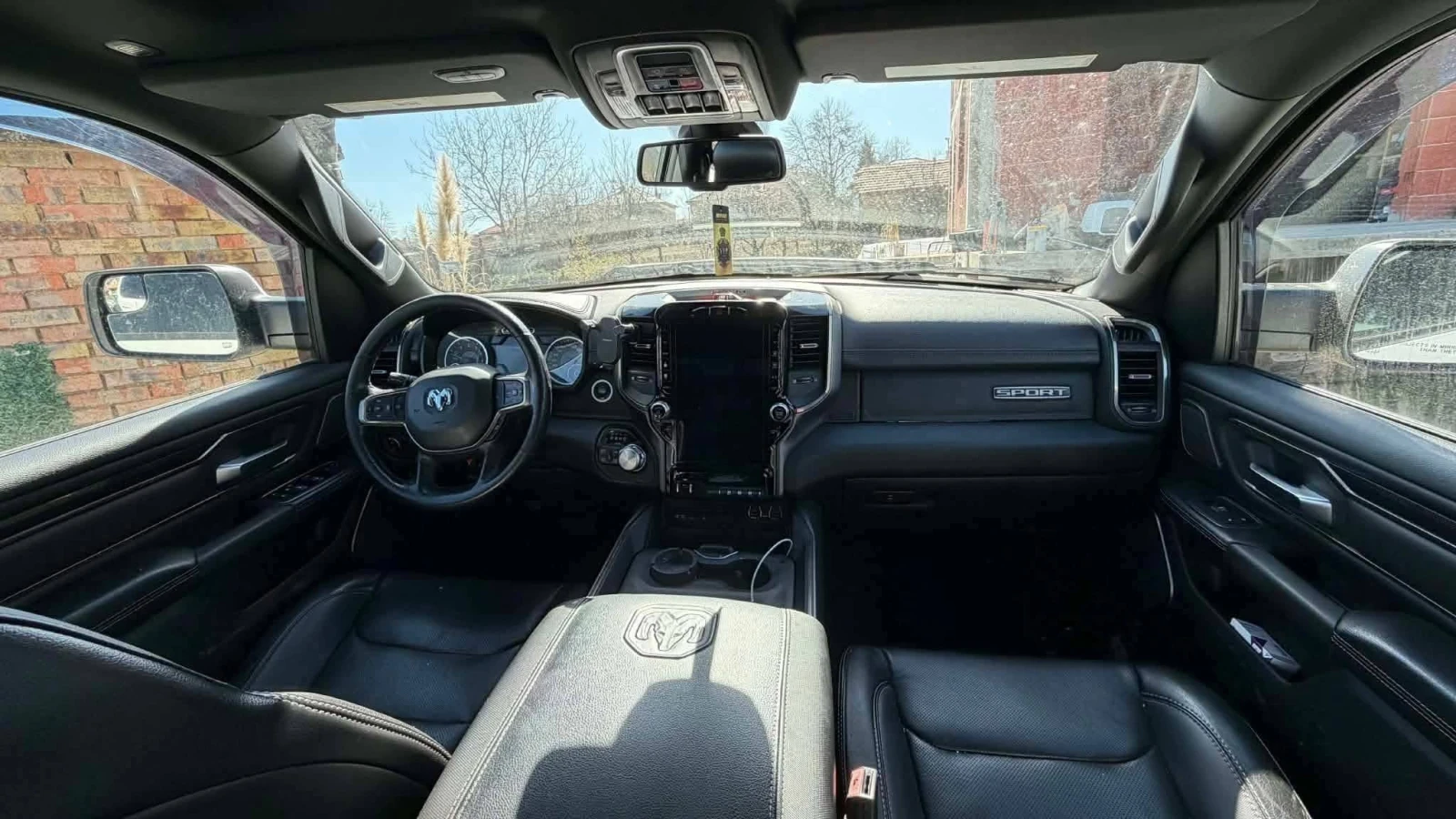 Dodge RAM 1500, снимка 3 - Автомобили и джипове - 54796229