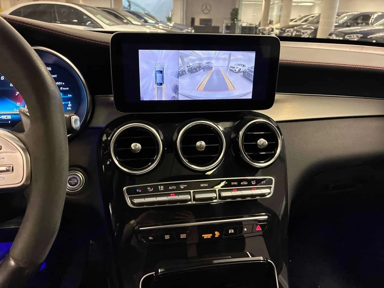 Mercedes-Benz GLE 43 AMG  | DISTRONIC | 360 |  PANO | ДВА КЛЮЧА , снимка 9 - Автомобили и джипове - 54819400