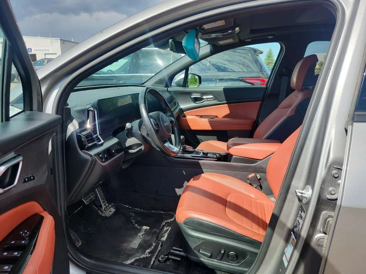 Kia Sportage * Awd W/red Interior Ex Premium * CARFAX * ЦЕНА ДО, снимка 3 - Автомобили и джипове - 55203465