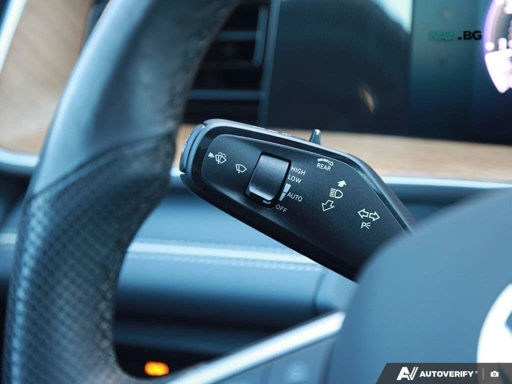 VW Tiguan Highline* R-Line* 4Motion* HARMAN KARDON* 360* PAN, снимка 12 - Автомобили и джипове - 55900895