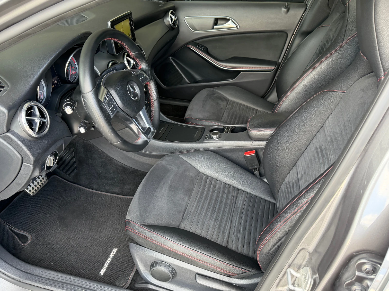 Mercedes-Benz GLA 220 d, 4-MATIC, AMG LINE, NIGHT, PANO2143, снимка 8 - Автомобили и джипове - 56197506